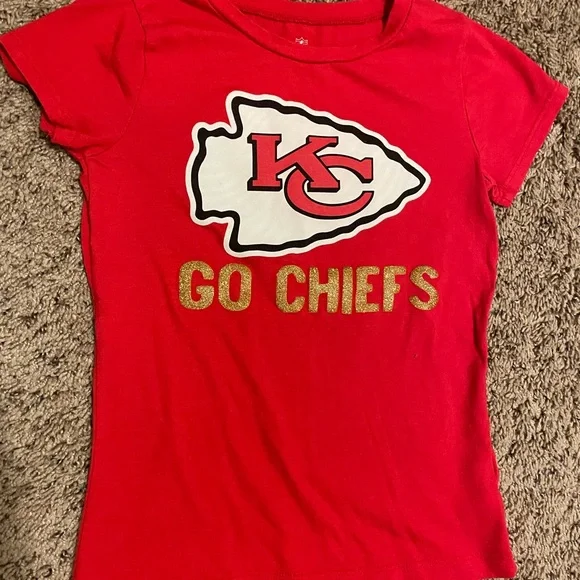 Size 7 girls (small) NWOT Kansas City (KC) Chiefs Shirt - Picture 1 of 5